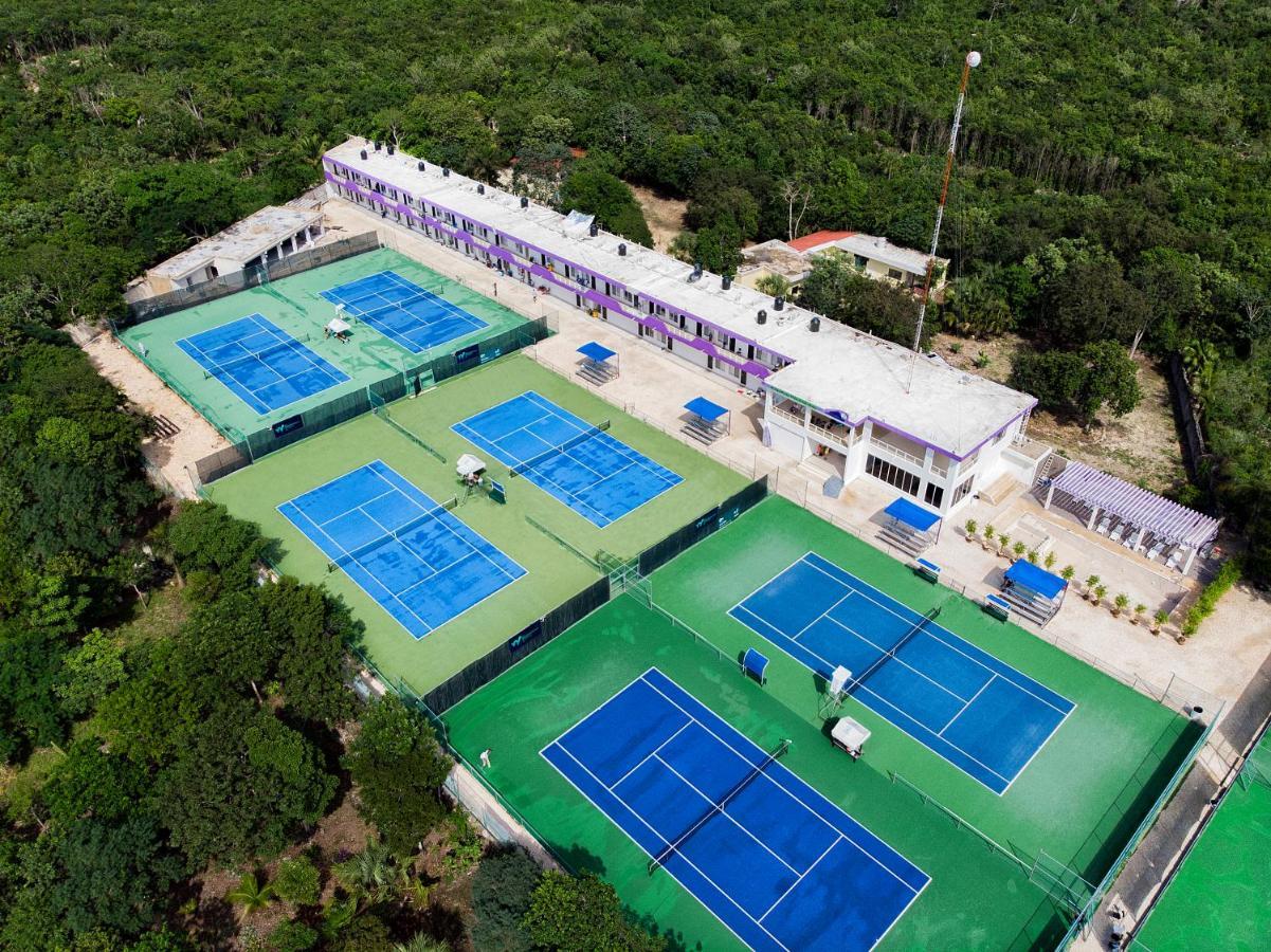 Cancun Tennis Inn Cancún Buitenkant foto