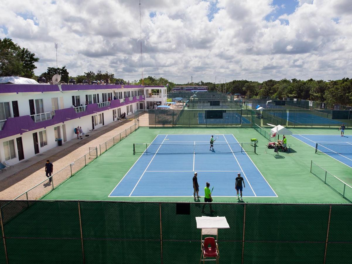 Cancun Tennis Inn Cancún Buitenkant foto