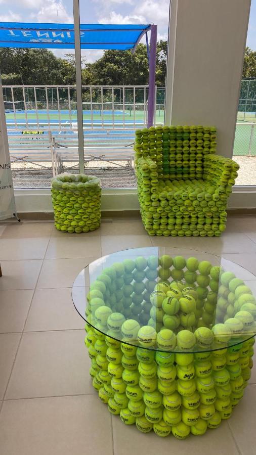 Cancun Tennis Inn Cancún Buitenkant foto